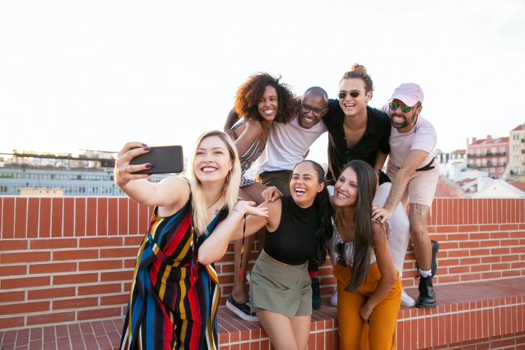 “Millennials” prefieren gastar en experiencias de viajes y crecimiento personal