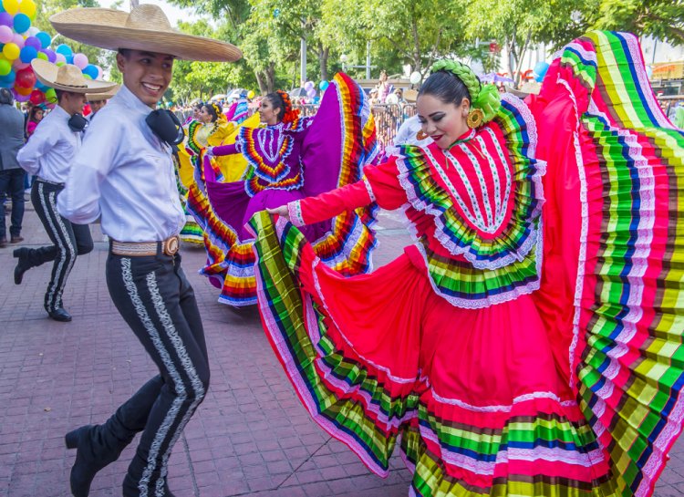 Top 3 de destinos mexicanos para celebrar el mes patrio